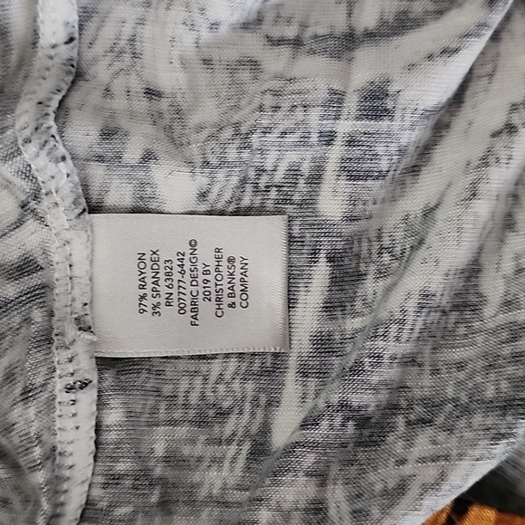 NWT. Christopher & Banks. Short sleeve print top. XL - Picture 5 of 7